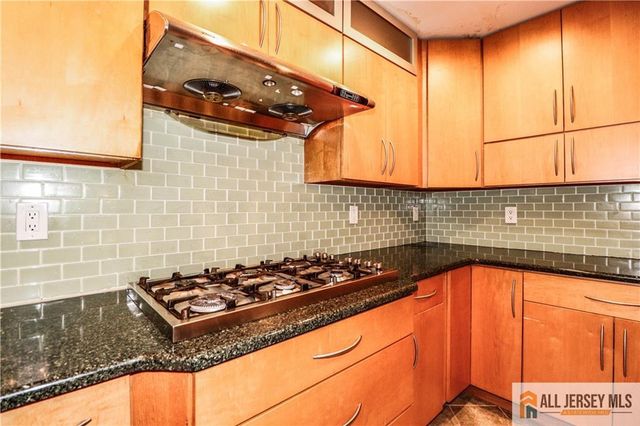 13 Ramsey Road, Edison, NJ 08820