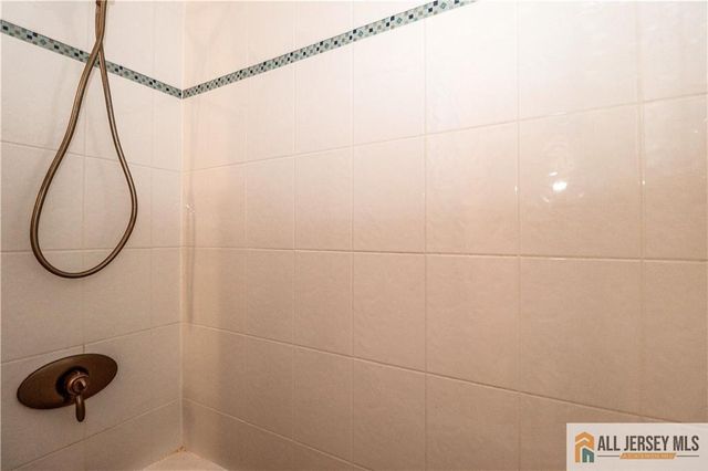 13 Ramsey Road, Edison, NJ 08820