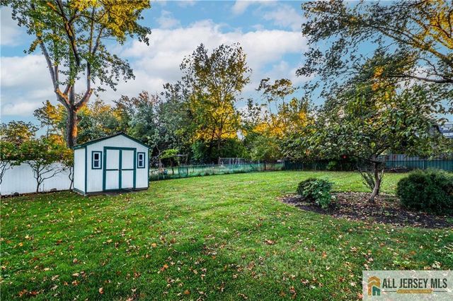 13 Ramsey Road, Edison, NJ 08820