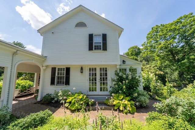 883 High, Dedham, MA 02026