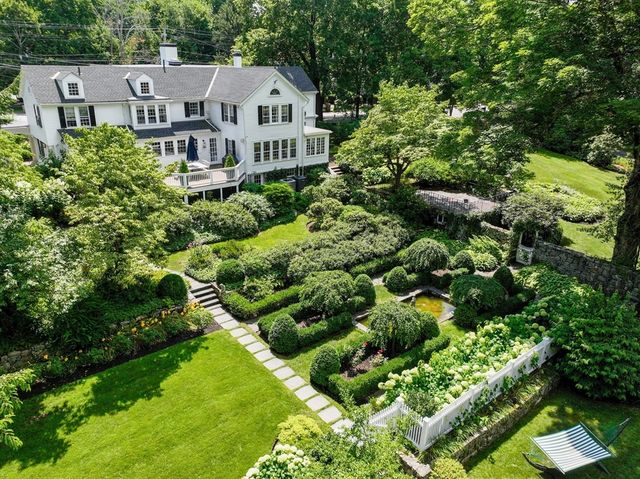 883 High, Dedham, MA 02026