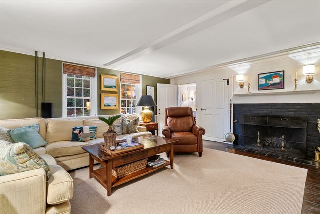 883 High, Dedham, MA 02026