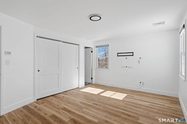 2 Yellow Orange Circle, Middletown, CT 06457