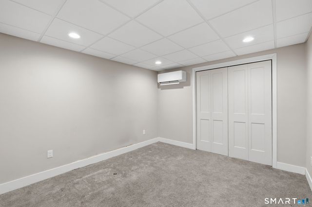 2 Yellow Orange Circle, Middletown, CT 06457