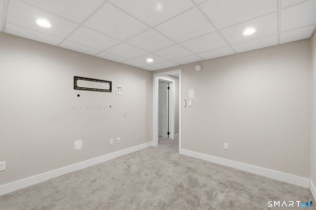 2 Yellow Orange Circle, Middletown, CT 06457