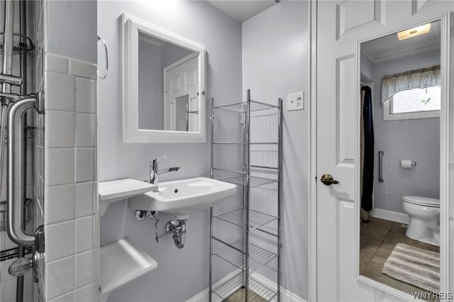 30 Bonita Drive, Cheektowaga, NY 14043