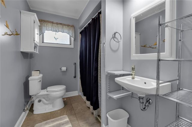 30 Bonita Drive, Cheektowaga, NY 14043