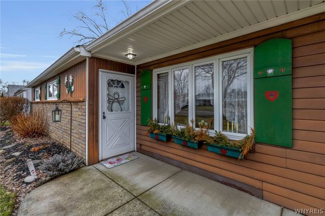 30 Bonita Drive, Cheektowaga, NY 14043