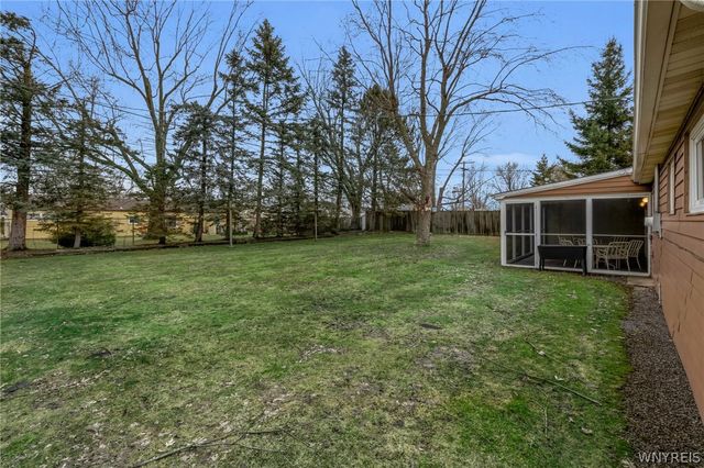 30 Bonita Drive, Cheektowaga, NY 14043