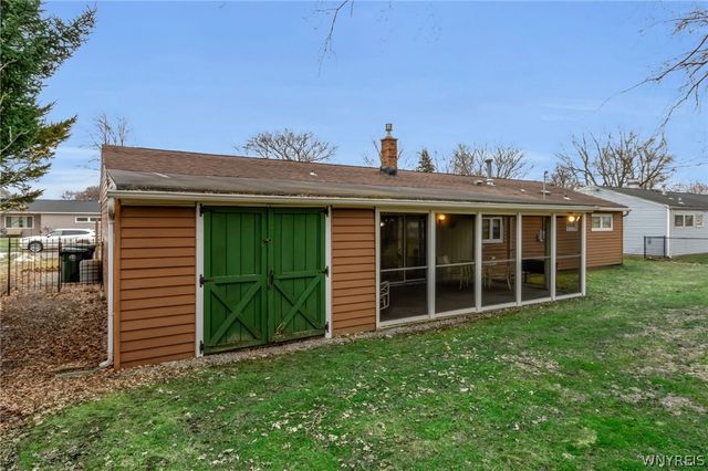 30 Bonita Drive, Cheektowaga, NY 14043