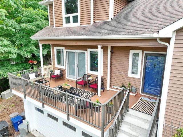 121 Magee Rd, Ringwood Boro, NJ 07456