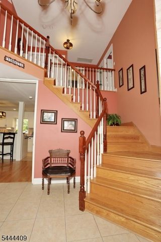 121 Magee Rd, Ringwood Boro, NJ 07456