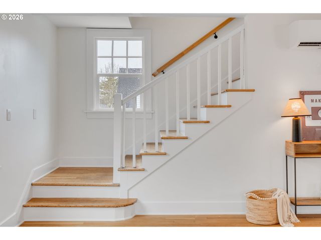 3117 Ne 33RD Ave, Portland, OR 97212