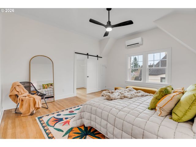 3117 Ne 33RD Ave, Portland, OR 97212