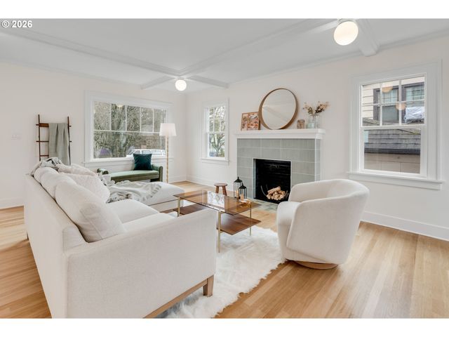 3117 Ne 33RD Ave, Portland, OR 97212