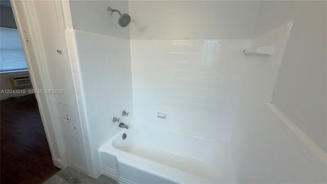 808 84th Street 808, Miami Beach, FL 33141