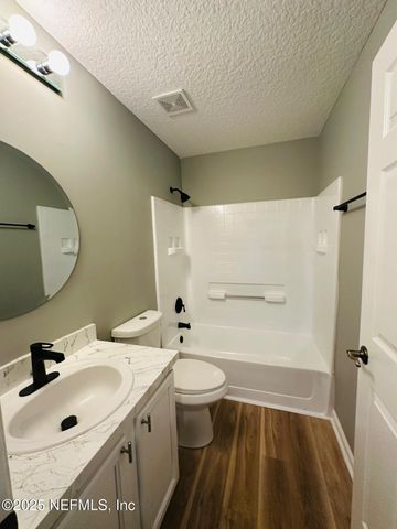 4070 PEBBLE BROOKE Circle, Orange Park, FL 32065