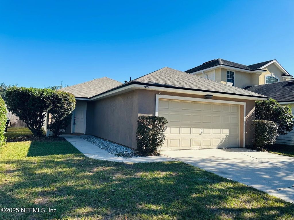 4070 PEBBLE BROOKE Circle, Orange Park, FL 32065