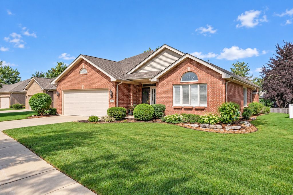 1540 HILLCREST Lane, Woodridge, IL 60517 — exterior