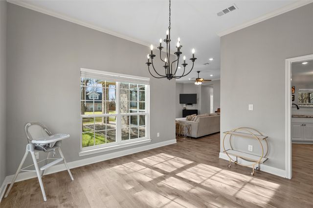 117 Lost Oaks Drive, Waco, TX 76705