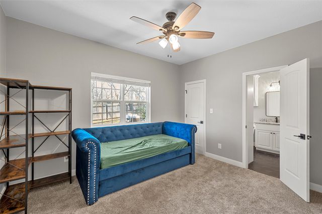 117 Lost Oaks Drive, Waco, TX 76705