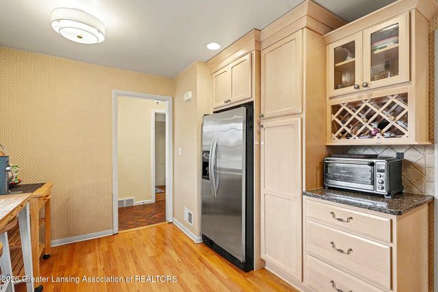 1010 N Harrison Road, East Lansing, MI 48823