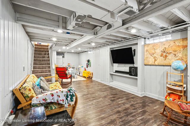 1010 N Harrison Road, East Lansing, MI 48823