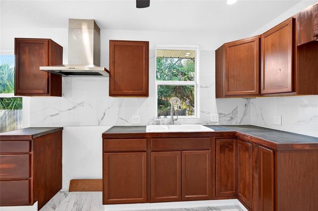 1110 SW FORT KING STREET, Ocala, FL 34471