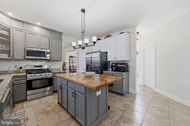 683 S BLUE BELL, Franklinville, NJ 08322