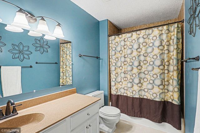 1712 James Court, Burnsville, MN 55337