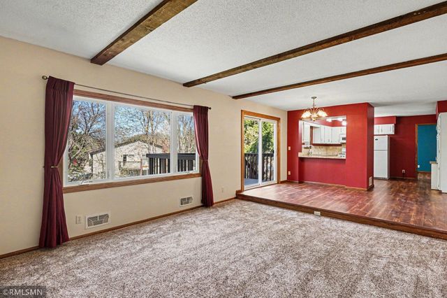 1712 James Court, Burnsville, MN 55337