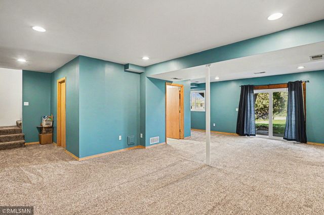 1712 James Court, Burnsville, MN 55337