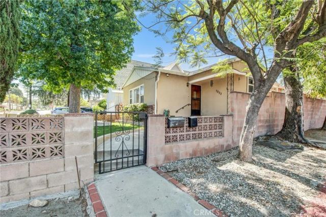 7822 Apperson, Sunland, CA 91040