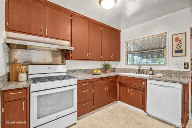 7822 Apperson, Sunland, CA 91040