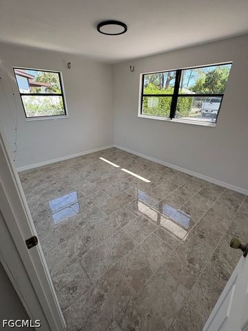 5448 9th AVE, Fort Myers, FL 33907