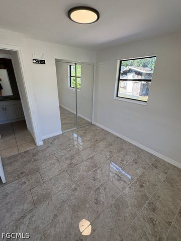 5448 9th AVE, Fort Myers, FL 33907