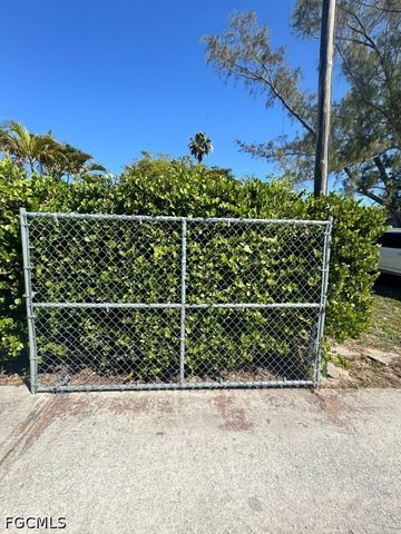 5448 9th AVE, Fort Myers, FL 33907