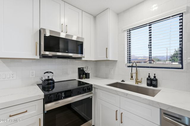 1336 S CACTUS Road, Apache Junction, AZ 85119