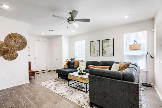 6504 Albany Sleigh DR, Del Valle, TX 78617