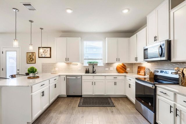 6504 Albany Sleigh DR, Del Valle, TX 78617