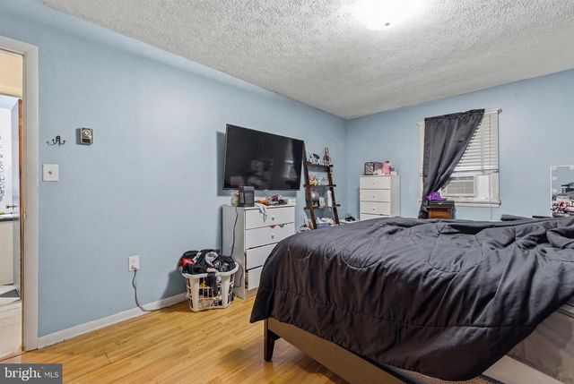 320 WILLOW ST, Luray, VA 22835