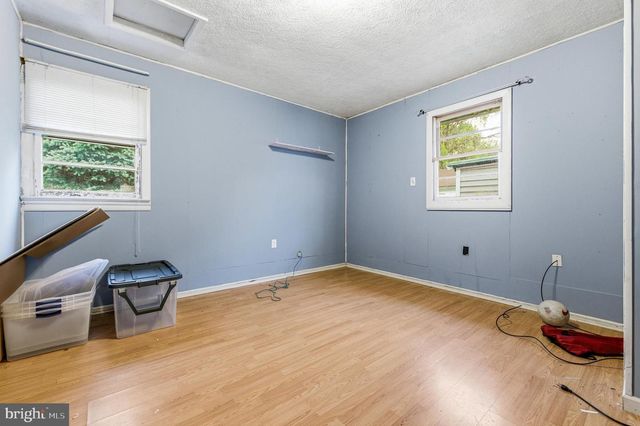 320 WILLOW ST, Luray, VA 22835
