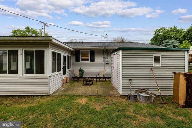 320 WILLOW ST, Luray, VA 22835