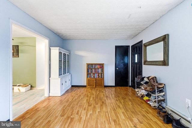 320 WILLOW ST, Luray, VA 22835