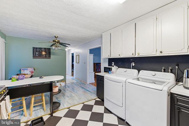 320 WILLOW ST, Luray, VA 22835