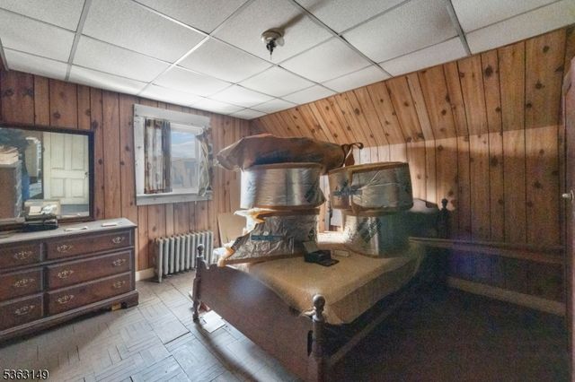 15 Taylor St, Newark City, NJ 07104