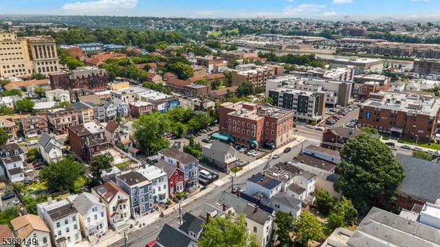 15 Taylor St, Newark City, NJ 07104