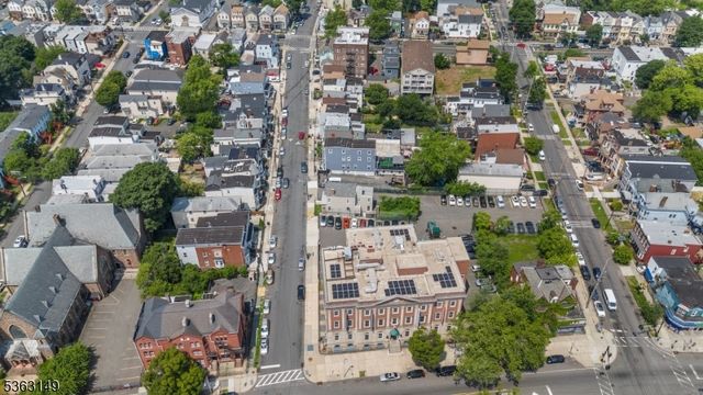 15 Taylor St, Newark City, NJ 07104