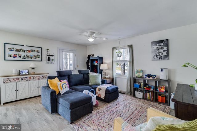 323 LAUREL DR, Lusby, MD 20657