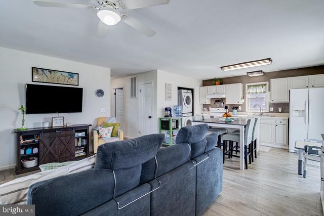 323 LAUREL DR, Lusby, MD 20657